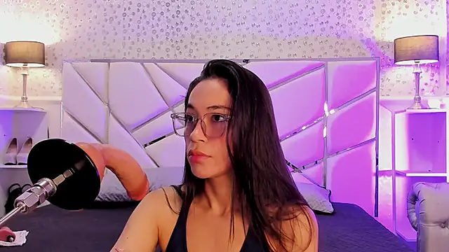 GabbiePrice online show from 13, 3, 2026