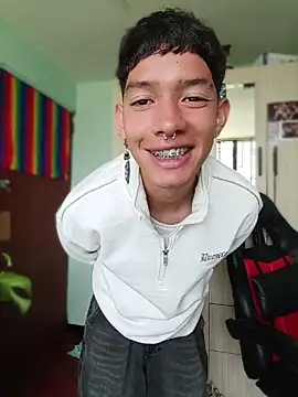 heyy noah11 online show from 25, 4, 2026