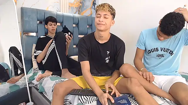 EMPIRE BOYS1 online show from 19, 3, 2026