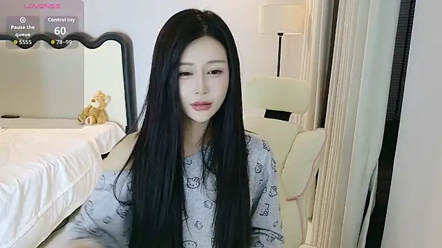 Snapshot of yiyi_3523 chatting on 28, 4, 2026 yiyi 3523 online show from 28, 4, 2026