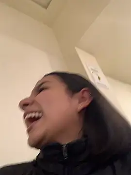 AlyssaRay online show from 2, 2, 2026