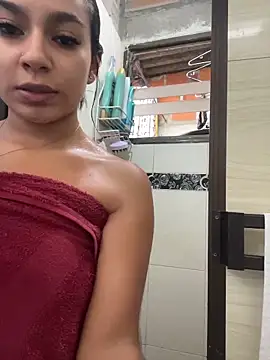 AlyssaRay online show from 25, 4, 2026