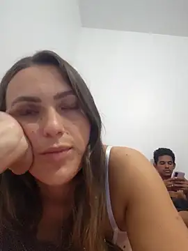 CllarinhaCortes online show from 3, 3, 2026