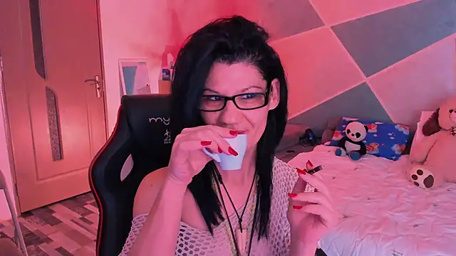 SweetSin40 online show from 27, 4, 2026