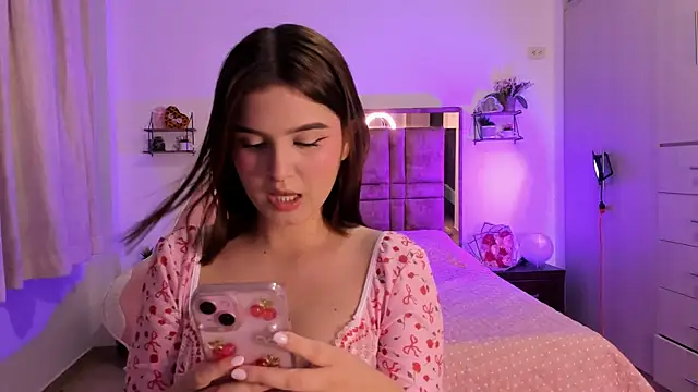 MIACUTEE  online show from 8, 1, 2026