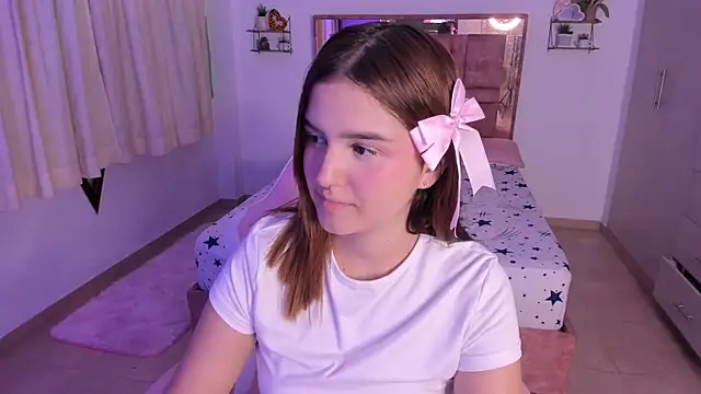 MIACUTEE  online show from 4, 7, 2026