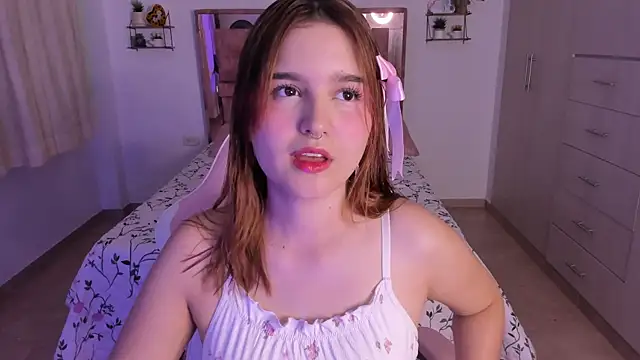 MIACUTEE  online show from 10, 7, 2026