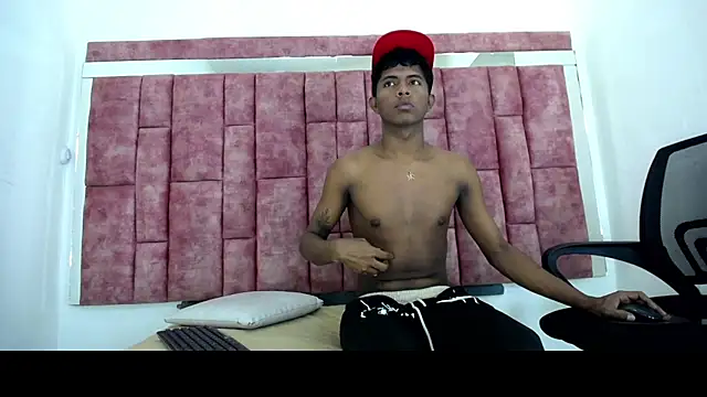 Mick storm online show from 22, 4, 2026