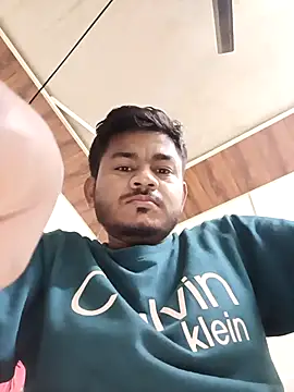 GlossyDare1823 online show from 7, 1, 2026