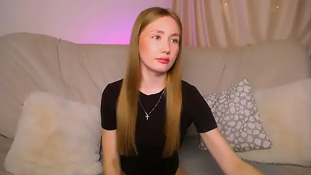 EllyColins online show from 25, 7, 2026