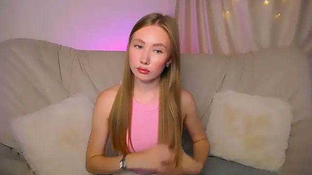 EllyColins online show from 29, 7, 2026