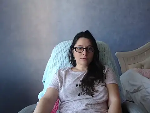 LuckyLisa23 online show from 27, 4, 2026