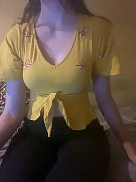 KittieCreme online show from 5, 12, 2025