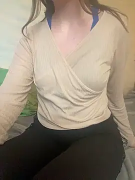 KittieCreme online show from 11, 4, 2026