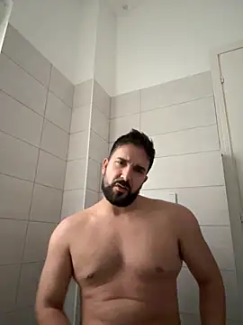 ReDiBastoni90 online show from 18, 10, 2025