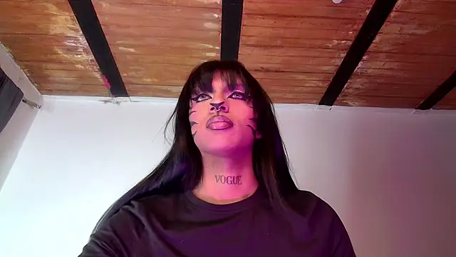 Snapshot of Trix_ebony chatting on 16, 10, 2025 Trix ebony online show from 16, 10, 2025