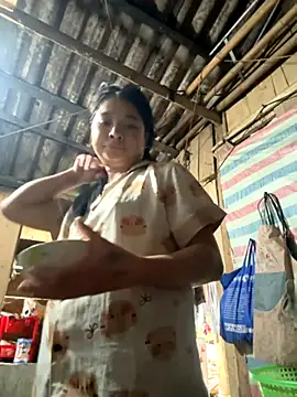 Linh-xxx online show from 14, 10, 2025