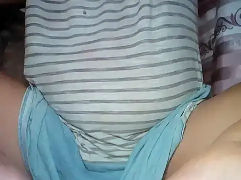 kissableapple36 online show from 17, 11, 2025