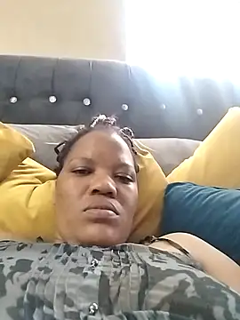 Snapshot of CaramelBoootie chatting on 9, 2, 2026 CaramelBoootie online show from 9, 2, 2026