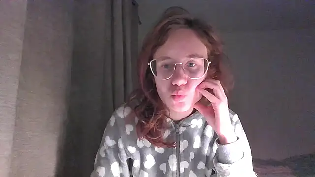 Snapshot of LuckySLove chatting on 14, 1, 2026 LuckySLove online show from 14, 1, 2026