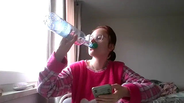 Snapshot of LuckySLove chatting on 15, 3, 2026 LuckySLove online show from 15, 3, 2026