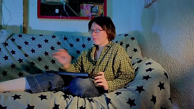 Snapshot of ReincarnatedAngel chatting on 18, 10, 2025 ReincarnatedAngel online show from 18, 10, 2025