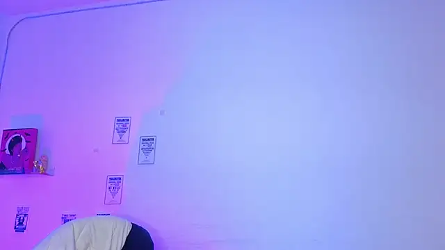 Emily Lindey online show from 11, 4, 2026