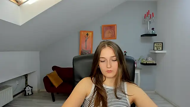 Snapshot of AnneWilsonn chatting on 21, 10, 2025 AnneWilsonn online show from 21, 10, 2025