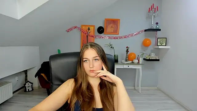 Snapshot of AnneWilsonn chatting on 29, 10, 2025 AnneWilsonn online show from 29, 10, 2025