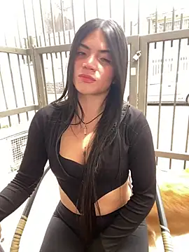 PamelaJonsom  online show from 24, 4, 2026