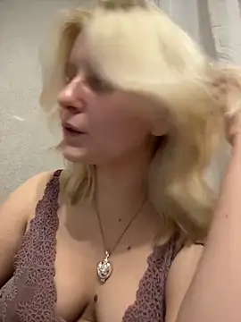 BonnyeBoom online show from 12, 3, 2026