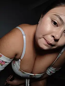 EliaStone05 online show from 8, 3, 2026