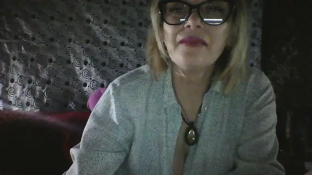 Lia Ray online show from 10, 3, 2026