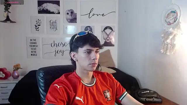 AmethystShadow17 online show from 8, 1, 2026