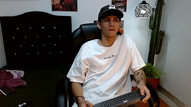 AmethystShadow17 online show from 14, 6, 2026