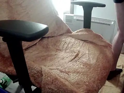 Batboy94 online show from 5, 4, 2026