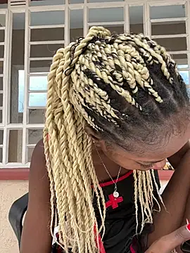 NyahHeat online show from 7, 3, 2026