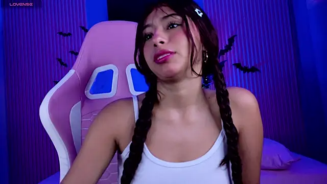 Snapshot of dafne17_ chatting on 30, 10, 2025 dafne17 online show from 30, 10, 2025