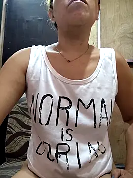 Snapshot of CockBiter83 chatting on 14, 10, 2025 CockBiter83 online show from 14, 10, 2025