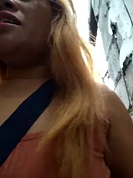 Snapshot of CockBiter83 chatting on 31, 10, 2025 CockBiter83 online show from 31, 10, 2025