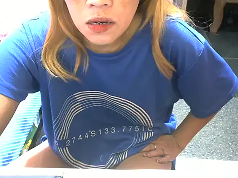 Snapshot of CockBiter83 chatting on 3, 11, 2025 CockBiter83 online show from 3, 11, 2025