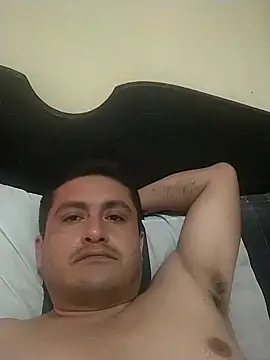 Snapshot of checheludo23 chatting on 1, 12, 2025 checheludo23 online show from 1, 12, 2025