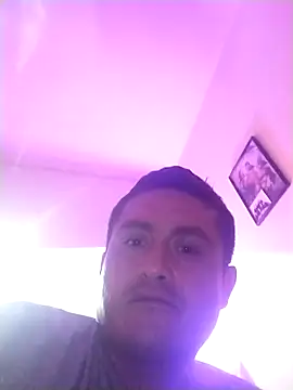 Snapshot of checheludo23 chatting on 3, 12, 2025 checheludo23 online show from 3, 12, 2025