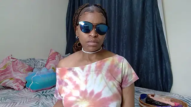 fifiqueen25 online show from 21, 3, 2026