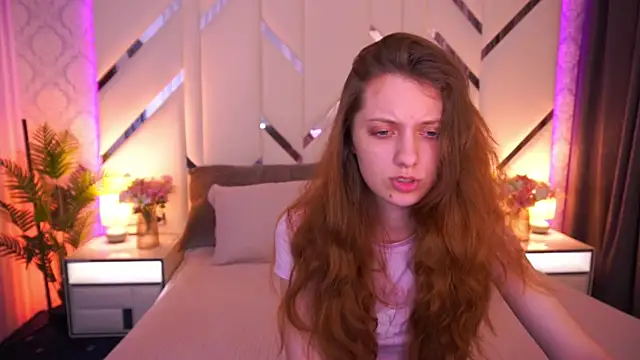 CuteeFoxy online show from 24, 6, 2026