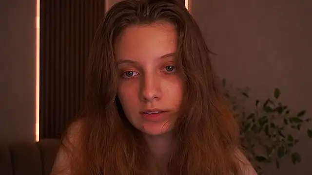 CuteeFoxy online show from 7, 7, 2026