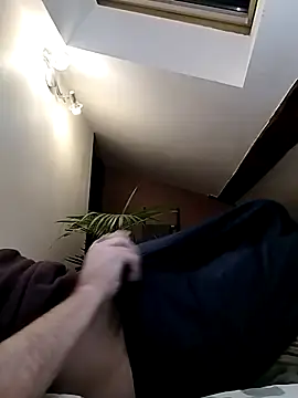 Snapshot of nicolaspgarnier chatting on 28, 11, 2025 nicolaspgarnier online show from 28, 11, 2025