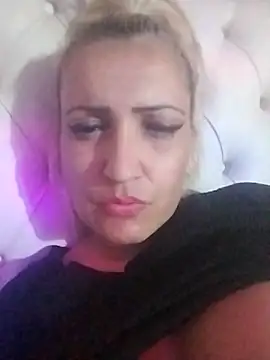 Snapshot of Nicolle_Amor chatting on 25, 2, 2026 Nicolle Amor online show from 25, 2, 2026