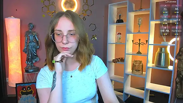 Snapshot of evalora_vei chatting on 10, 6, 2026 evalora vei online show from 10, 6, 2026