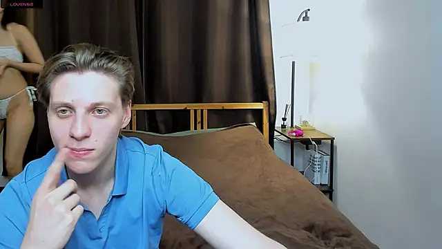 Blossomandbee online show from 26, 11, 2025